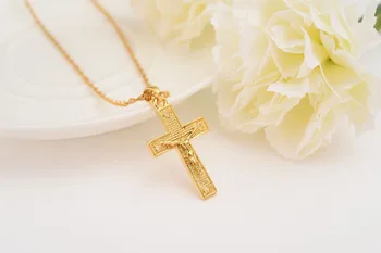 18 k Zlata G/F Cross Náhrdelníky Velkoobchod Kříž Přívěsek Srdce Šperky Módní Ježíš Dekorace Šaty